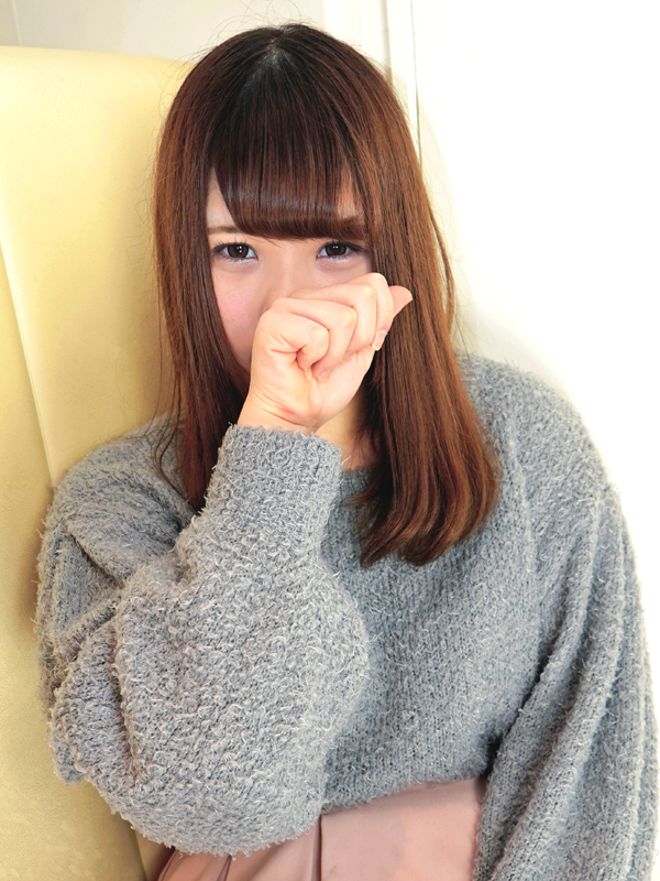 踊れ！チンチコリン・新大阪店 みおり 25歳 T：164cm　B：86(E)　W：56　H：88